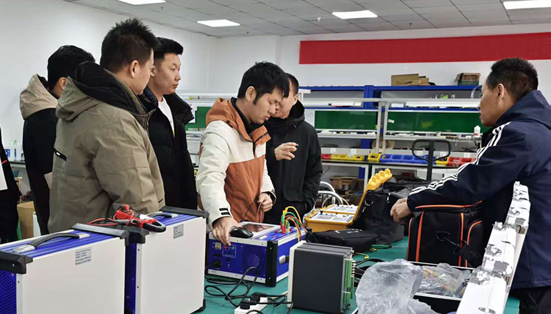 上海客戶專程到訪雷科電力開展繼保與變壓器測試技術研學